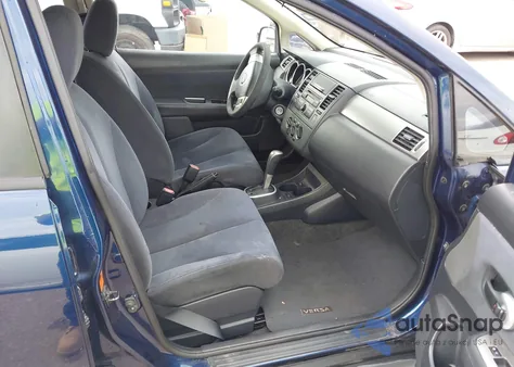 2009 Nissan Versa 1.8S z USA, uszkodzony, nr VIN 3N1BC13E29L353274